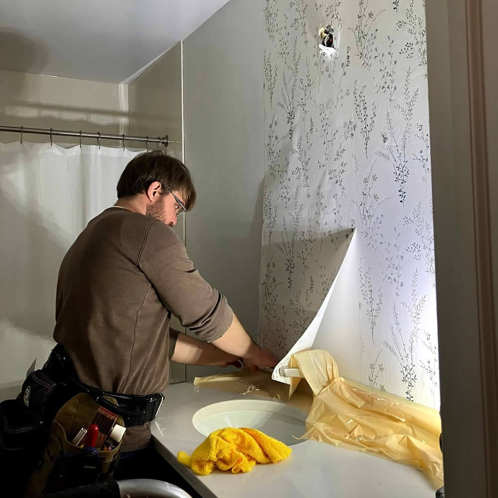 About Piat Wallpaper Hanging and Painting